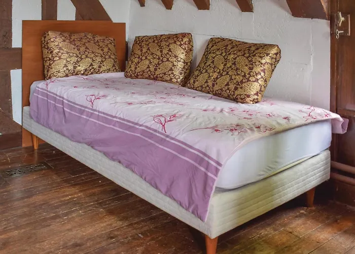 Maison Du * Beaumontel